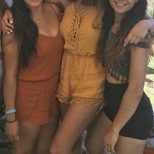 Jumpsuit (mustard one in middle)