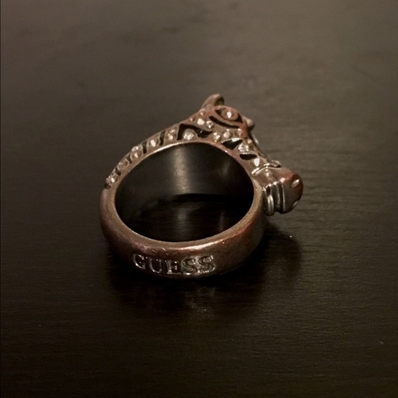 GUESS Zebra ring size 9 - Picture 3 of 3