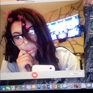 Meet your Posher, Melanie