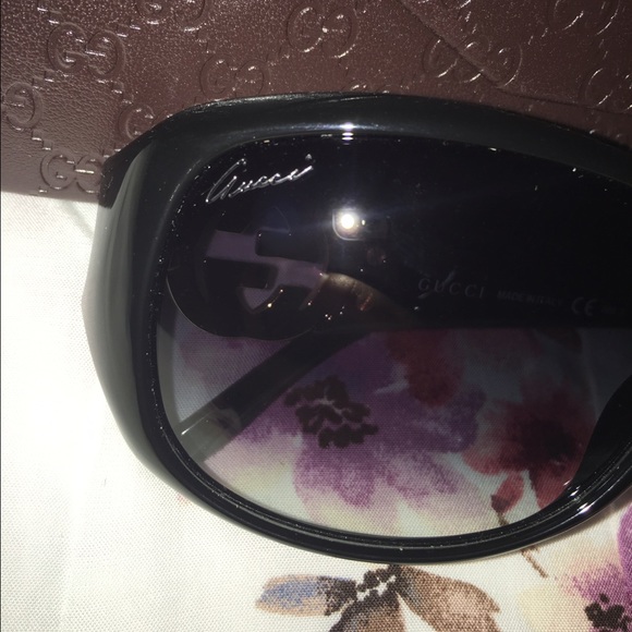 Authentic Gucci Sunglasses for Women - Picture 3 of 3