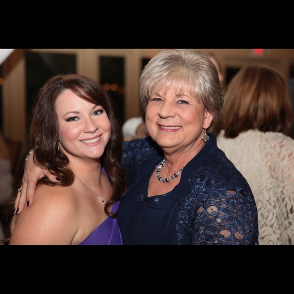 Meet your Posher, Sharon - Picture 1 of 1