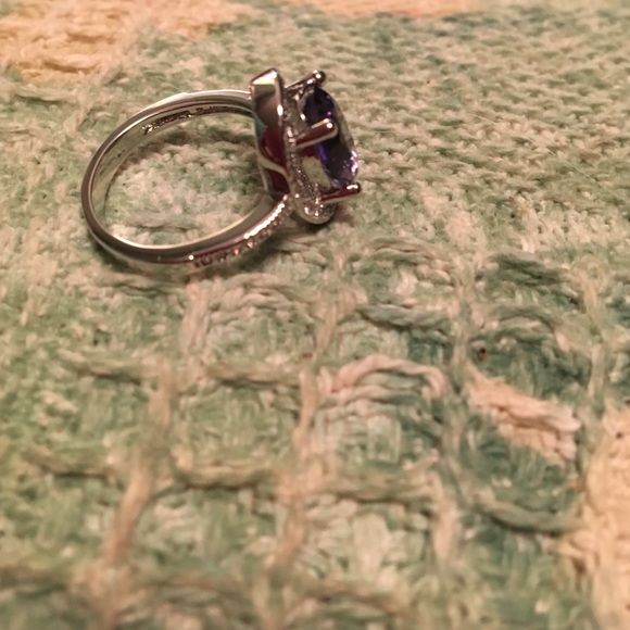 Silver amethyst ring - Picture 2 of 3