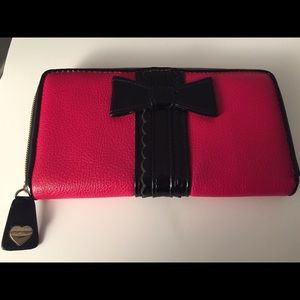 Betsy Johnson leather wallet