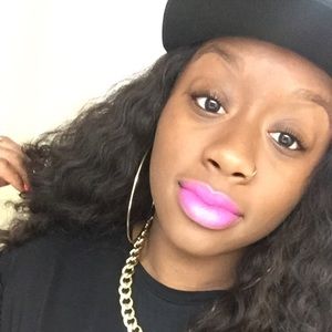 Meet your Posher, Taelor