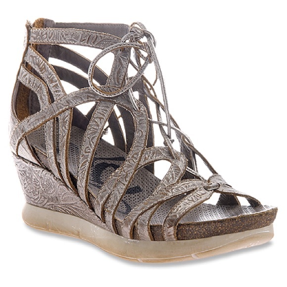 OTBT Nomadic Wedge