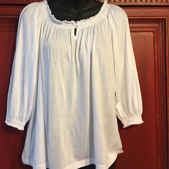 White Top - Picture 1 of 3