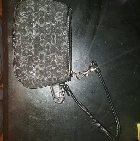 Coach Wristlet - Picture 1 of 4