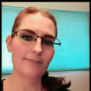 Meet your Posher, Cassandra