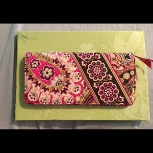 Vera Bradley travel wallet