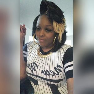 Meet your Posher, Dana