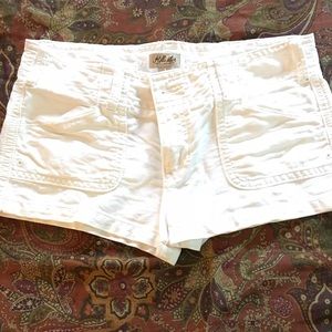 White hollister shorts
