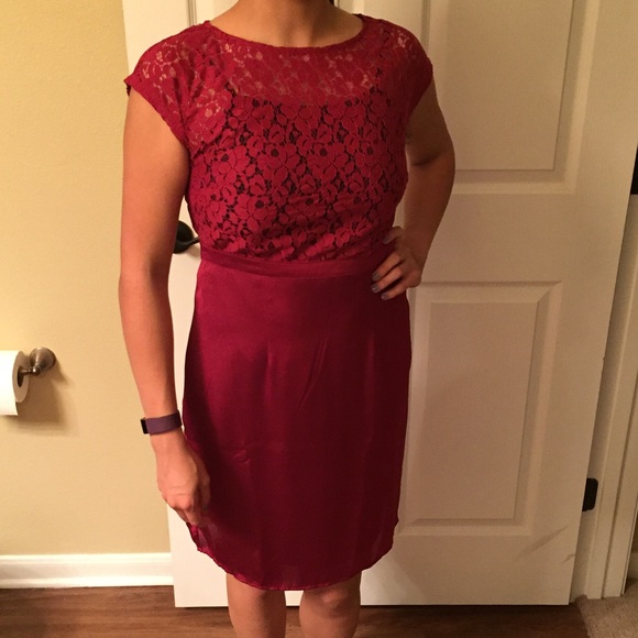 🚫SOLD IN BUNDLE!🚫 Beautiful NWOT red dress - Picture 4 of 4