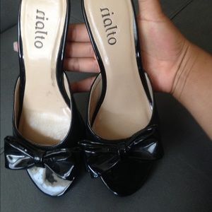 Bow heels !!😍