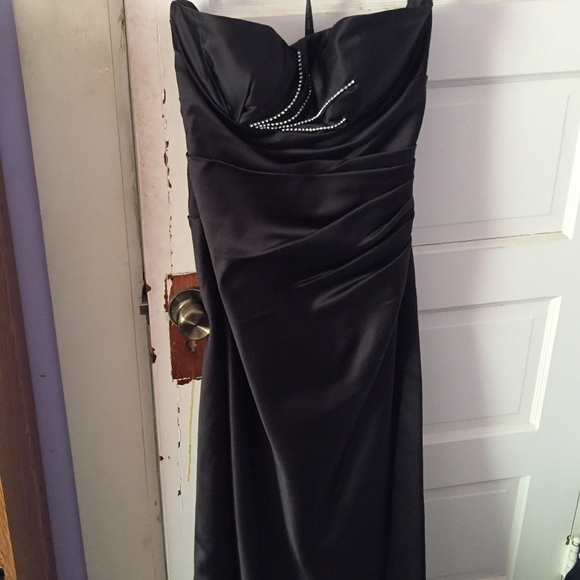 Black Bill Levkoff prom dress