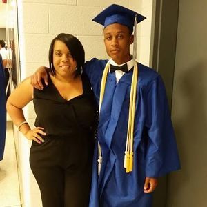 Meet your Posher, Kenyatta