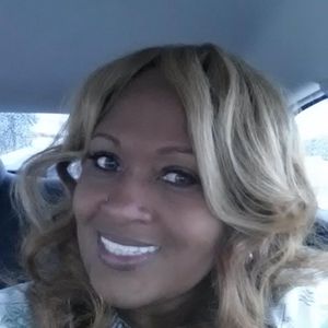 Meet your Posher, Valarie