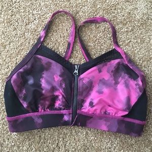 LuLulemon front zip bra NWOT