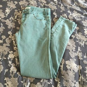 🌈 Free People Green Skinny Jeans