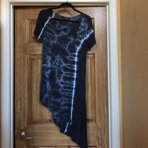 Tye dye long shirt can wear leggings under