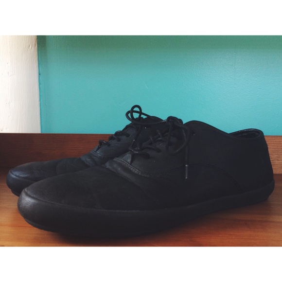 Black Aldo Men's Shoes - Picture 2 of 4