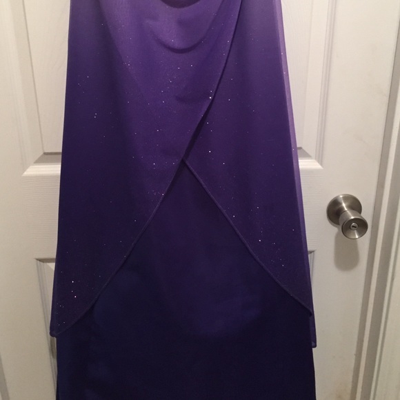 Prom dress - Picture 3 of 4