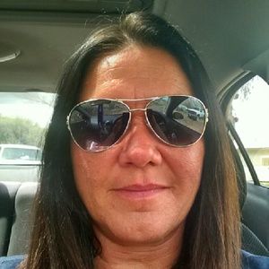 Meet your Posher, Christy