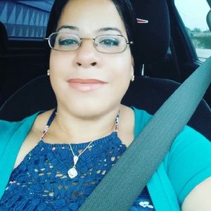 Meet your Posher, Vanessa