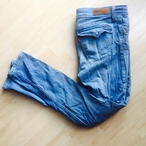 Levi's Jeans (Junior's) in a Light Wash