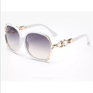 Oversized Sunglasses🌴