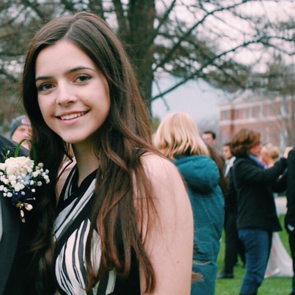 Meet your Posher, Alyssa