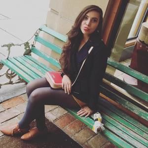 Meet your Posher, Gabriella