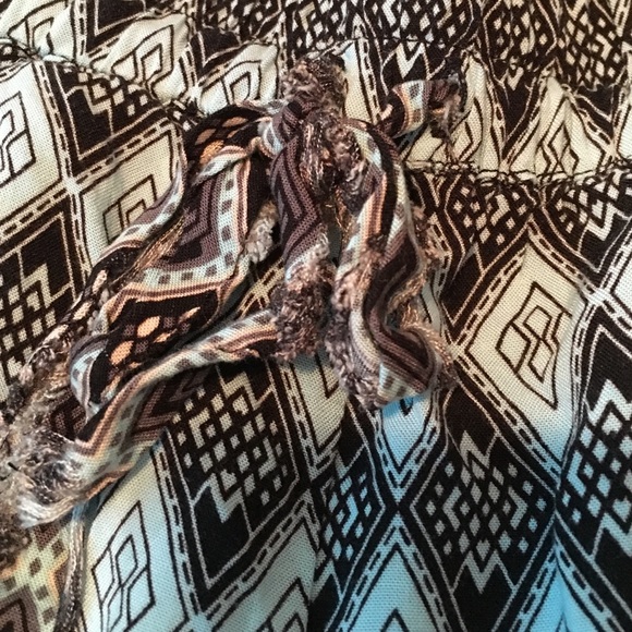 Aztec shorts - Picture 2 of 3