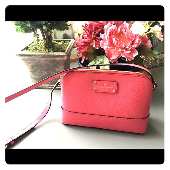 kate spade Handbags - Kate spade purse