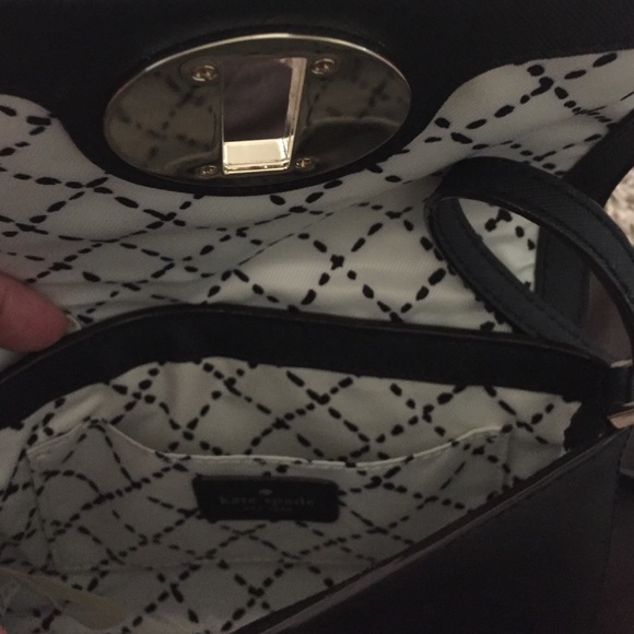 🚫SOLD ON MC🚫 💯% Authentic Kate Spade - Picture 2 of 4
