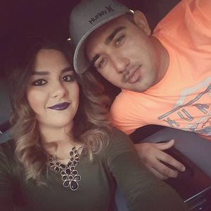 Meet your Posher, Yesenia y oscar