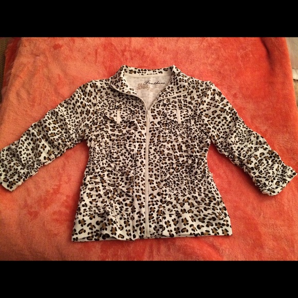 Feathers Leopard Animal Print Ruched Top L