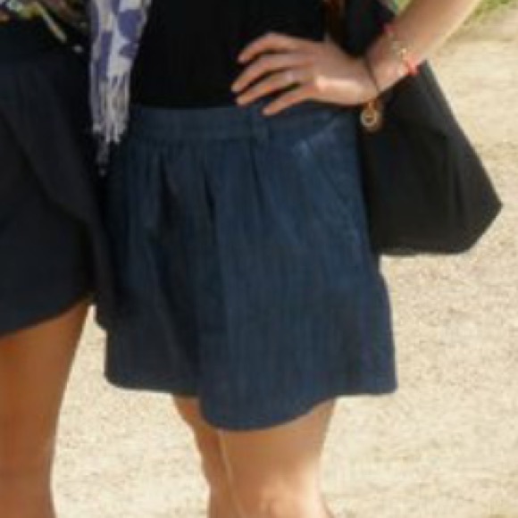 Pleated denim fossil skirt - Picture 3 of 3