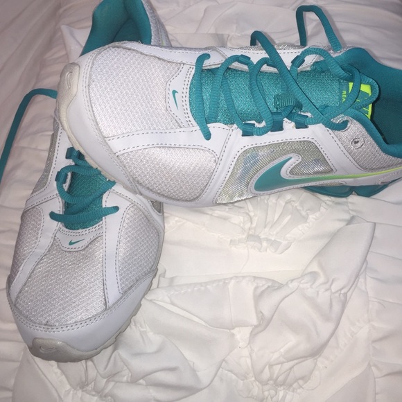 Nike Reax