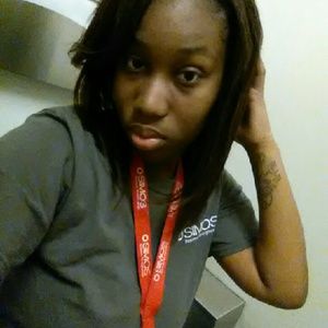 Meet your Posher, Alisa