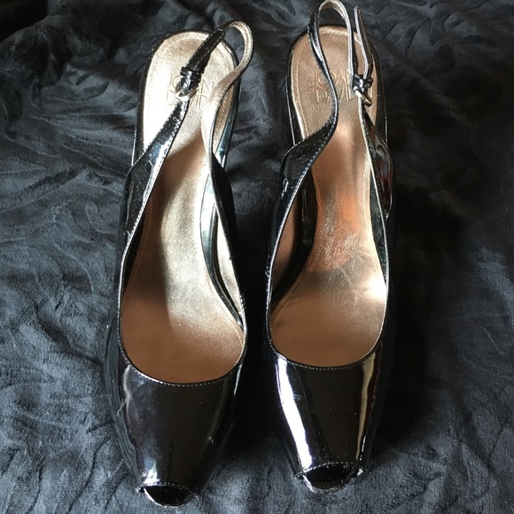 JOAN & DAVID SLING BACK BLACK PATENT STILETTO 9.5