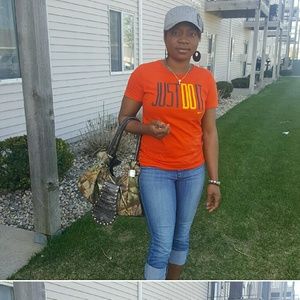 Meet your Posher, Jenneh