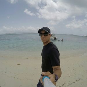 Meet your Posher, Thomas