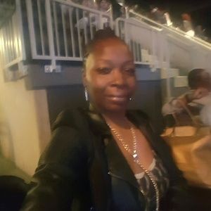 Meet your Posher, Anya