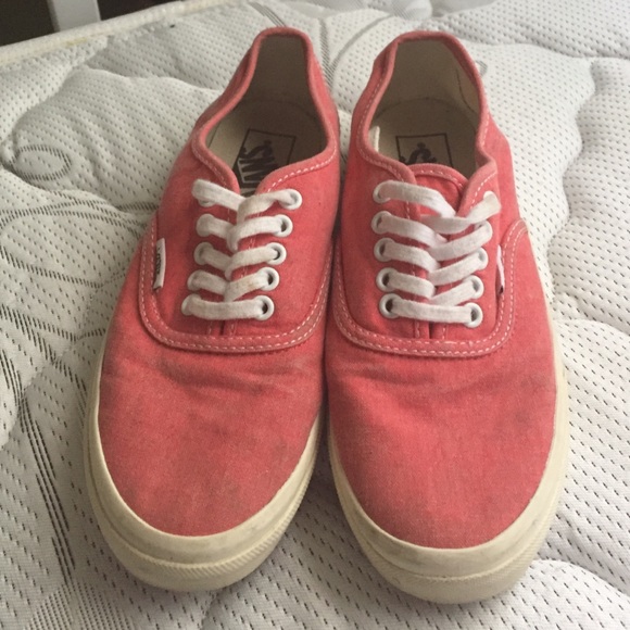 Coral vans