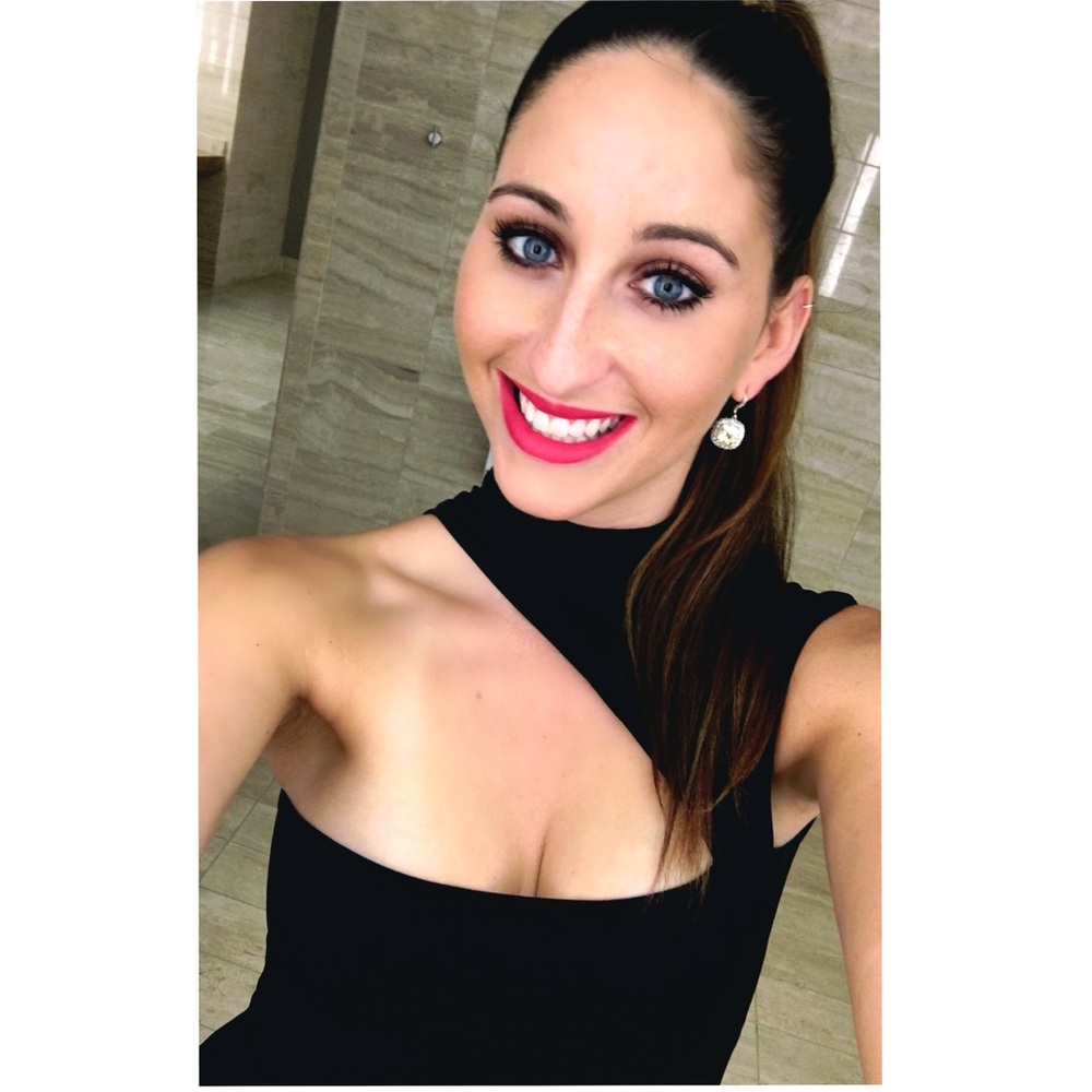 Meet your Posher, Tay