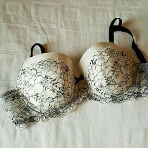 Victoria's Secret Dream Angels lined demi bra 34DD