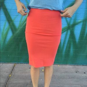 Watermelon midlength skirt