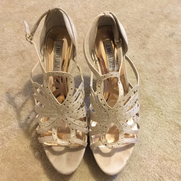 JLo heels - Picture 3 of 4