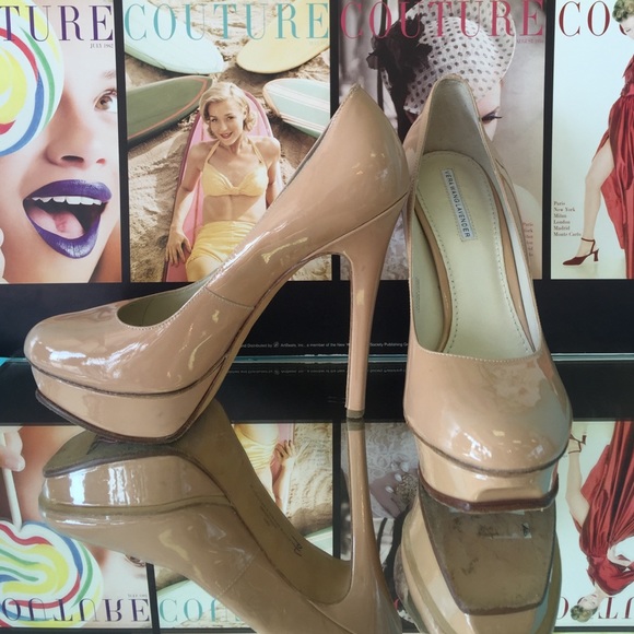 "Vera wang lavender" patent leather heels - Picture 3 of 4