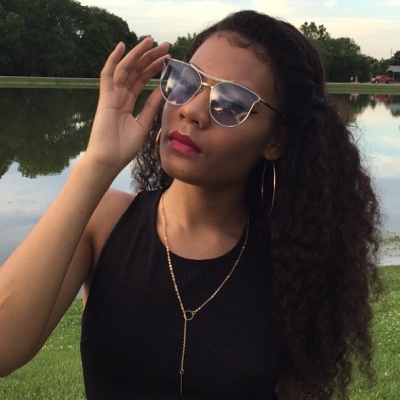 ❗️SOLD OUT❗️Clear Blue/Silver Frame Sunglasses 😍 - Picture 2 of 3